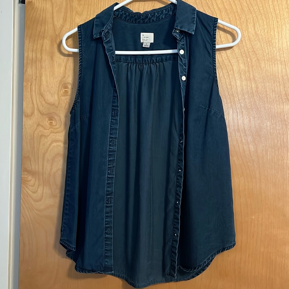 Women’s sleeveless jean shirt
